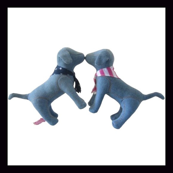 Victoria’s Secret PINK Denimn Blue Jean Dogs RARE Set of 2 w/ Bandanas NWT - Picture 6 of 6